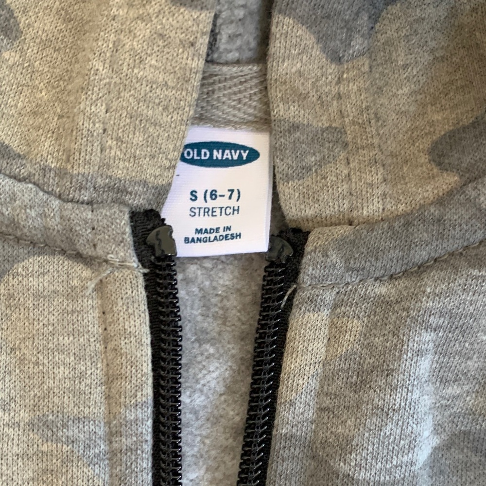 Zip up sweatshirts and Columbia hoodie. Size small. - Picture 5 of 7